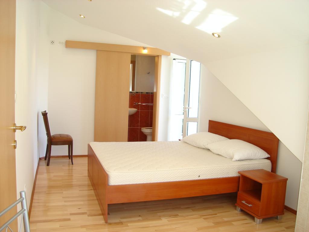 Apartments & Rooms Villa Lucija Polače Kültér fotó